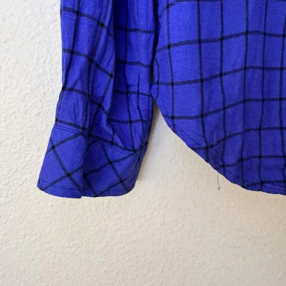 Skies Are Blue Flannel Long Sleeve Button Up Shirt Blue Black Plaid Boho Medium - Picture 3 of 8